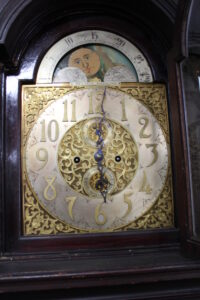 Horloge grand père antique en chêne
